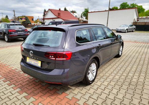 Volkswagen Passat cena 59200 przebieg: 187000, rok produkcji 2019 z Strzelce Opolskie małe 781